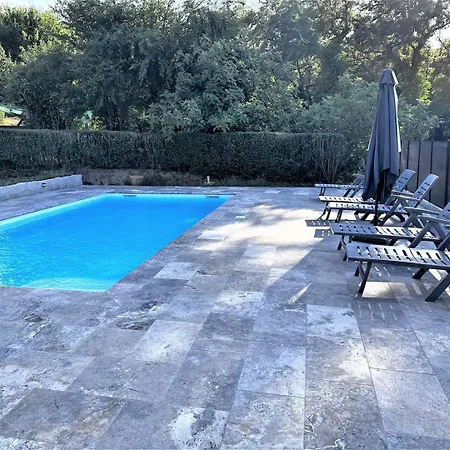 Charmante Maison De Campagne Avec Piscine
